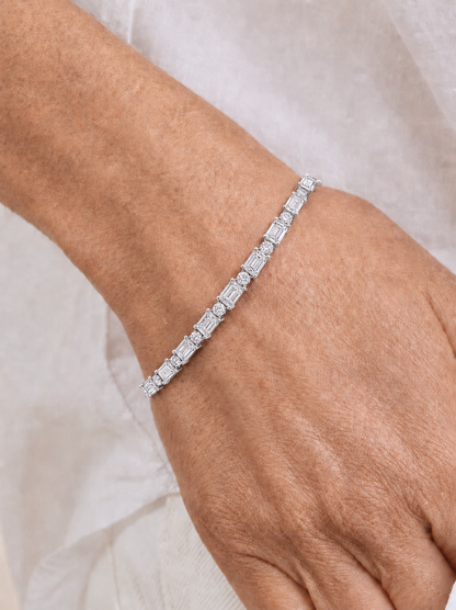 5.10 Ct Emerald & Round Cut Diamond Tennis Bracelet