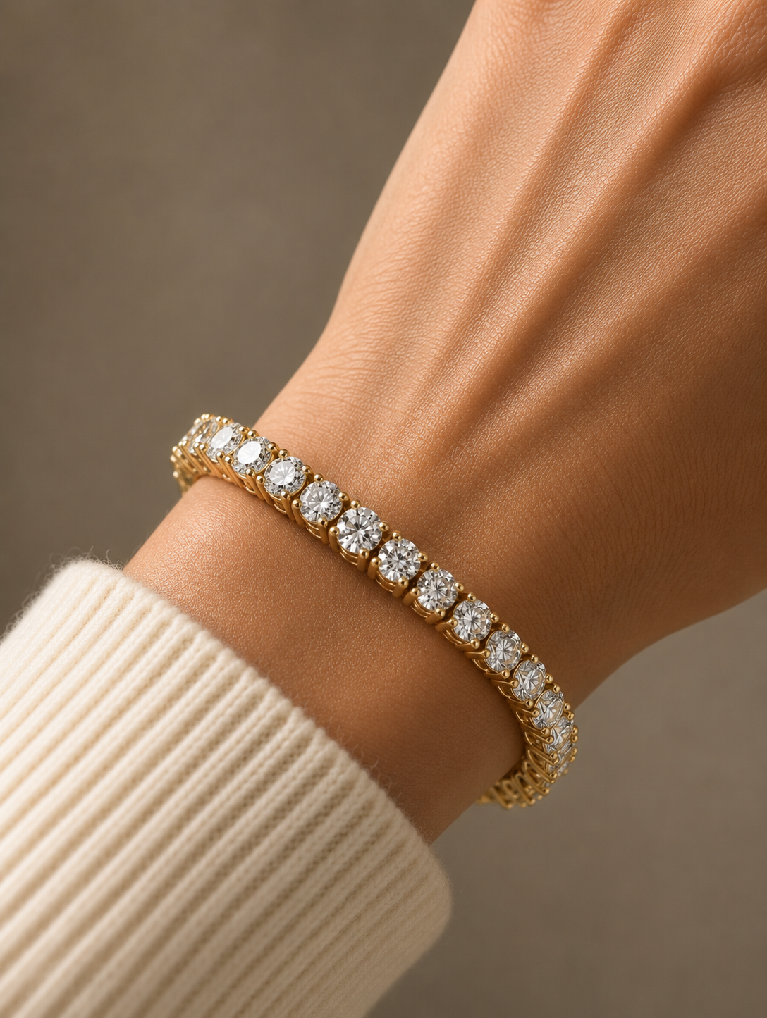 Round Cut Lab Grown Diamond Line Bracelet Close-Up Detail
