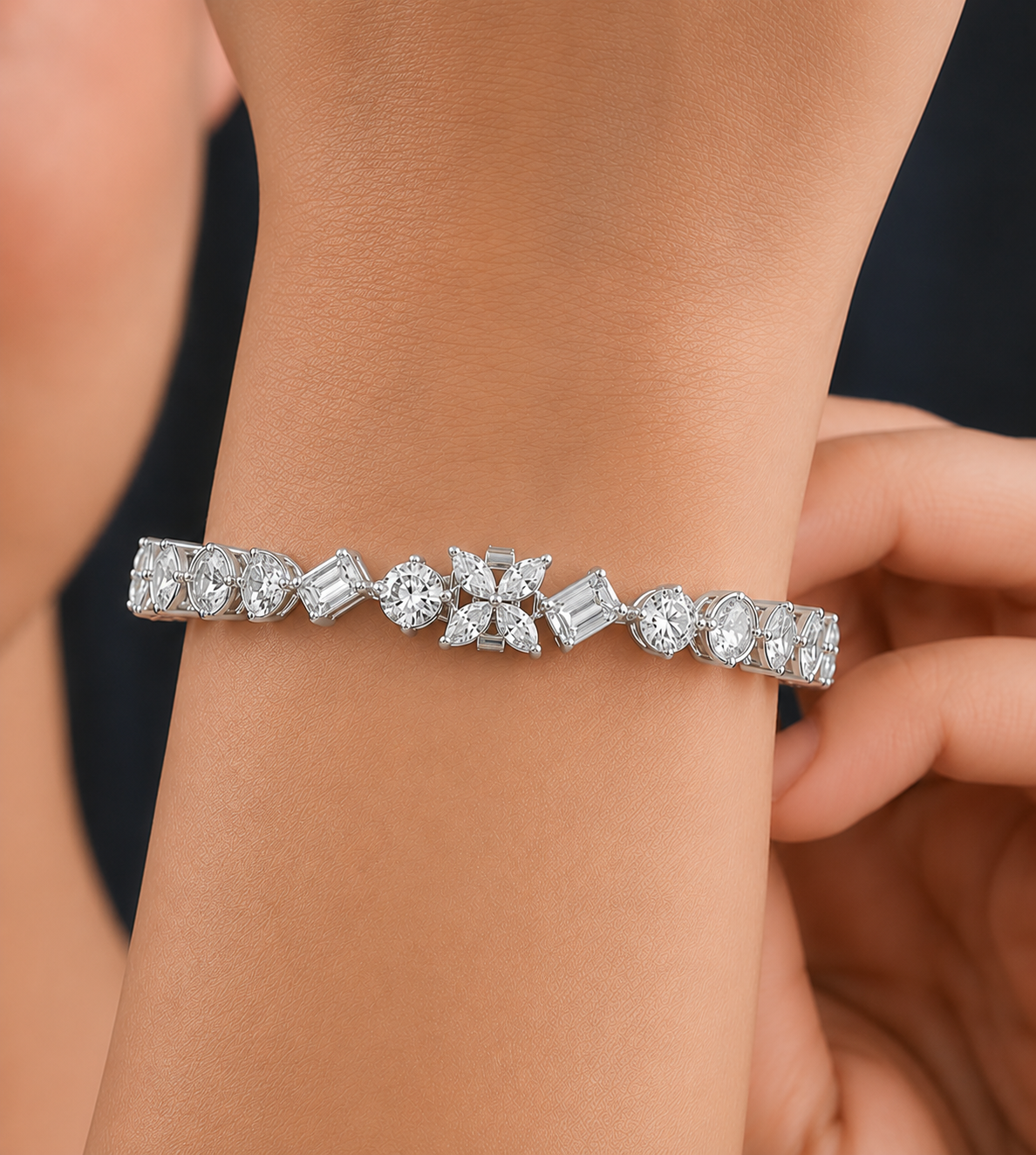 Lab Grown Round Diamond Floral Motif Bracelet