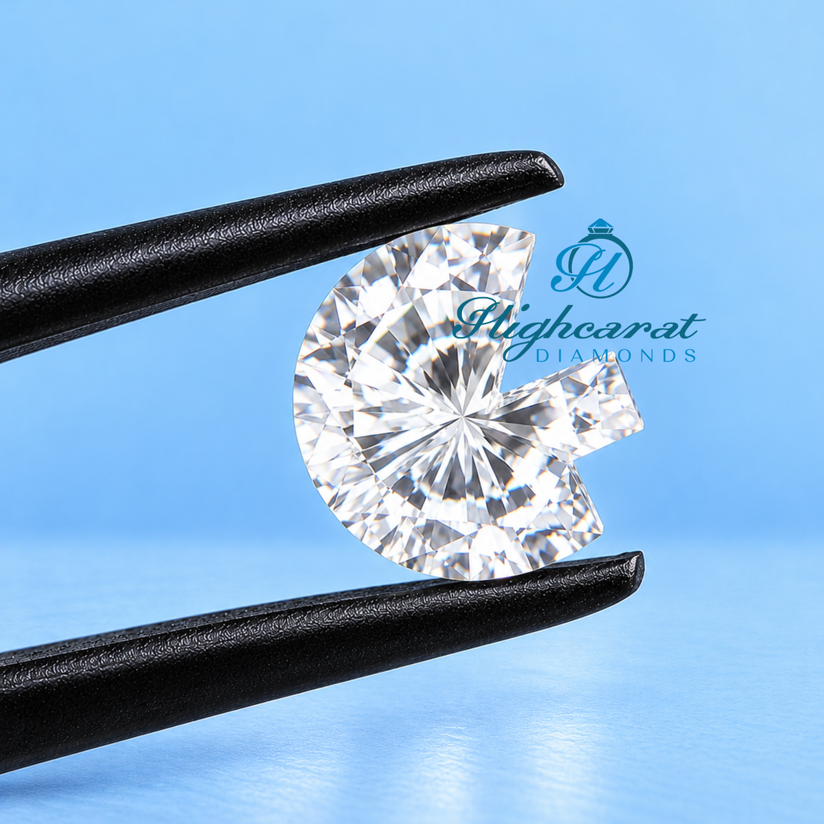 Close-up of unique G shape lab grown diamond details