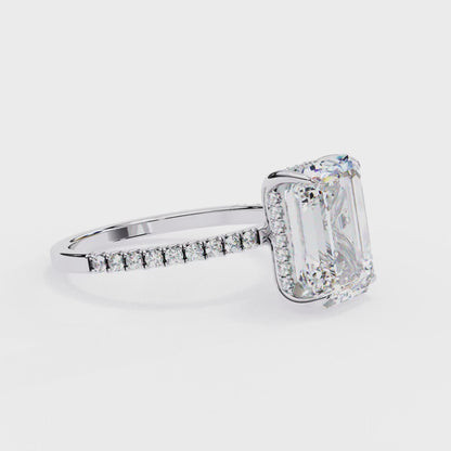 Handcrafted Women's Ring with Emerald and round Cut 2.80 Ct Lab Grown Diamond gift for her